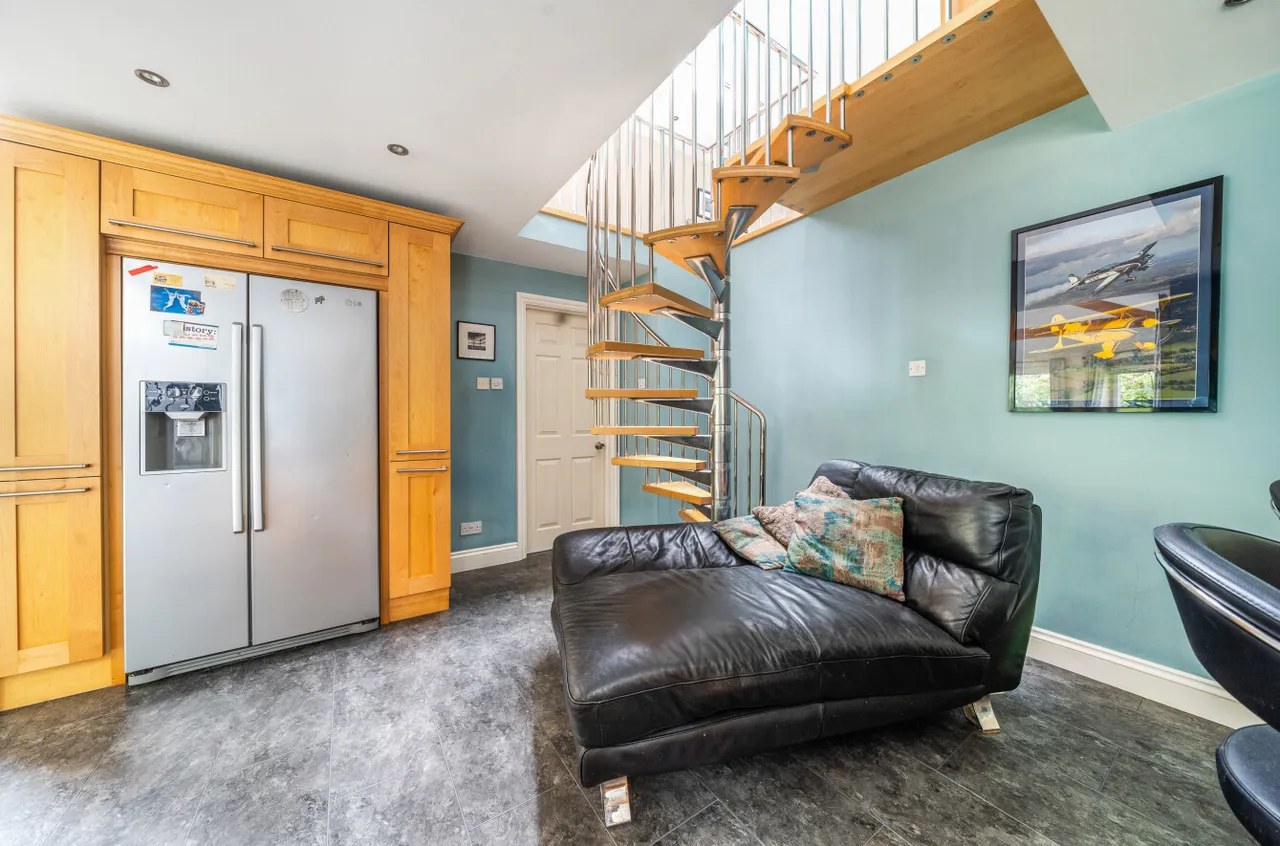 Robin Hill Drive, Camberley, Surrey, GU15 1EG, photo 18