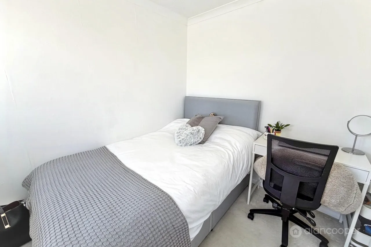 Burnham Rise, St Nicolas Park, CV11, photo 16
