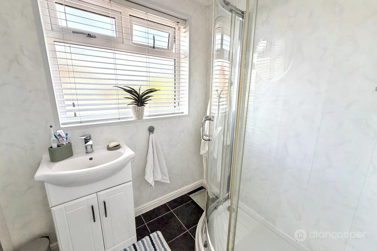 Burnham Rise, St Nicolas Park, CV11, photo 19