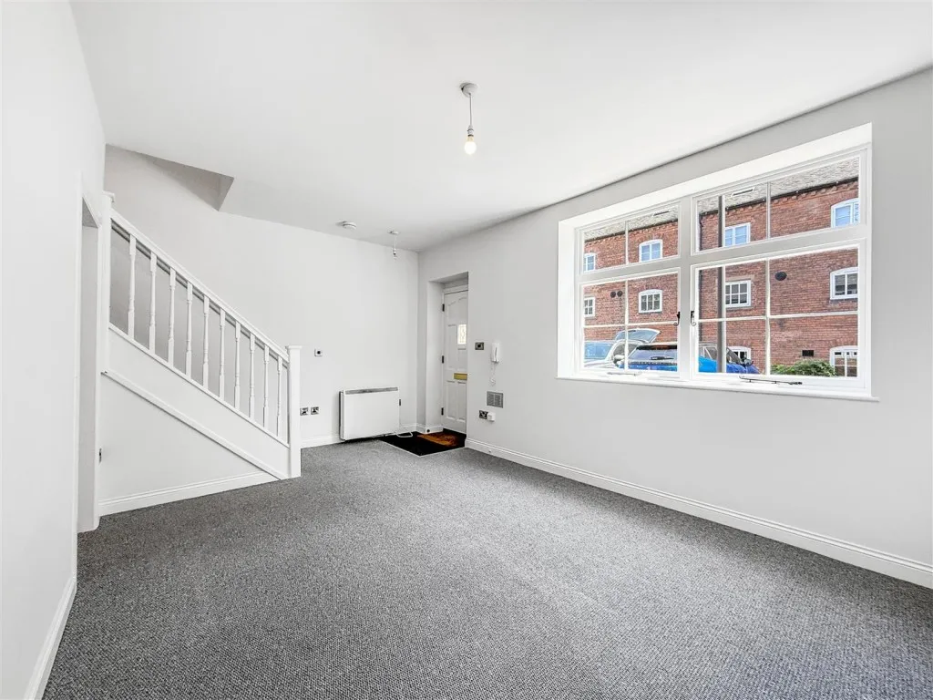 Horninglow Street, Burton-On-Trent, DE14, photo 4