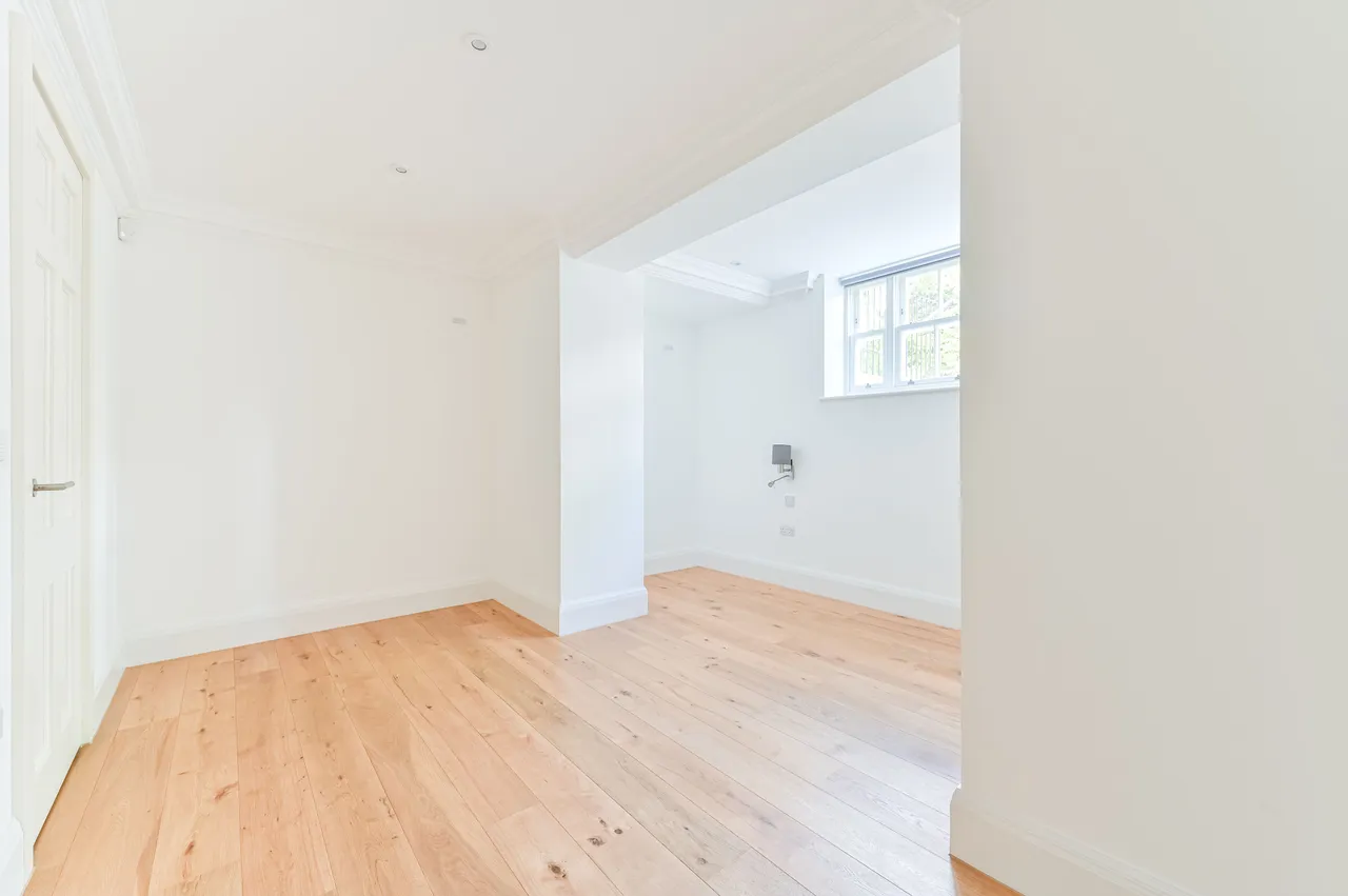 Apartment 3, Beltwood House, London, photo 10