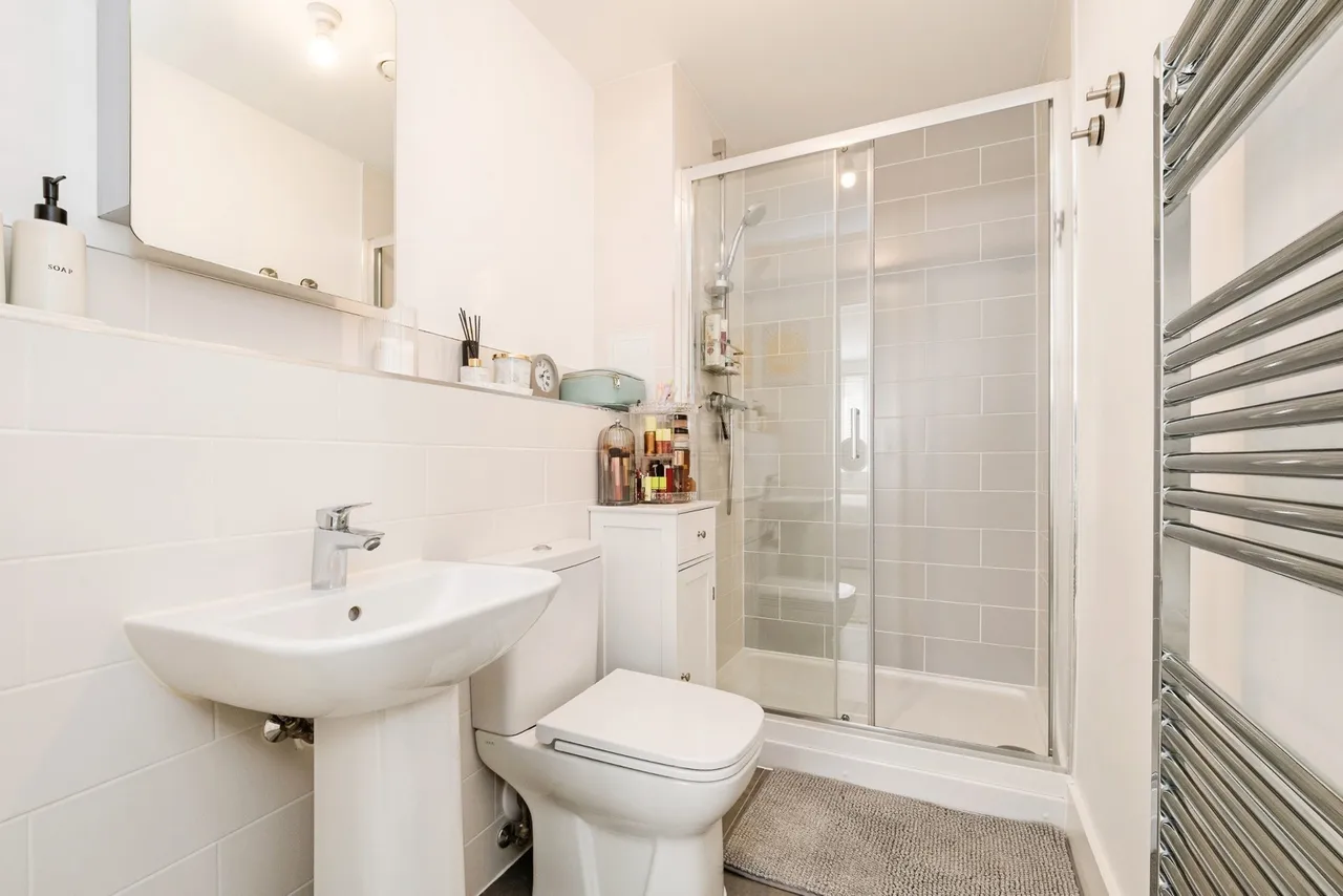 Windstar Drive, South Ockendon, Essex, RM15, photo 11