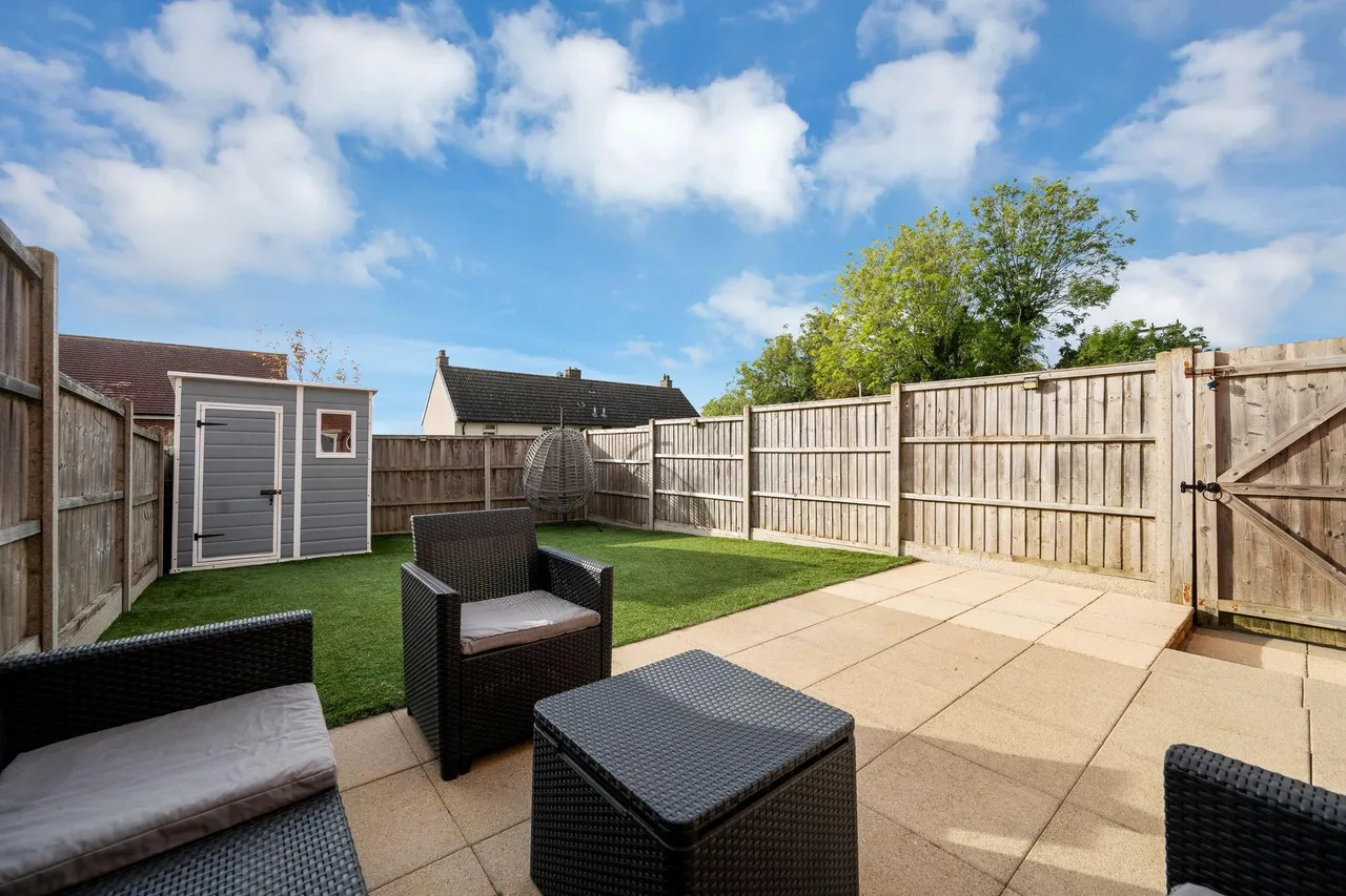Dovecote Place, Empingham, LE15, photo 11