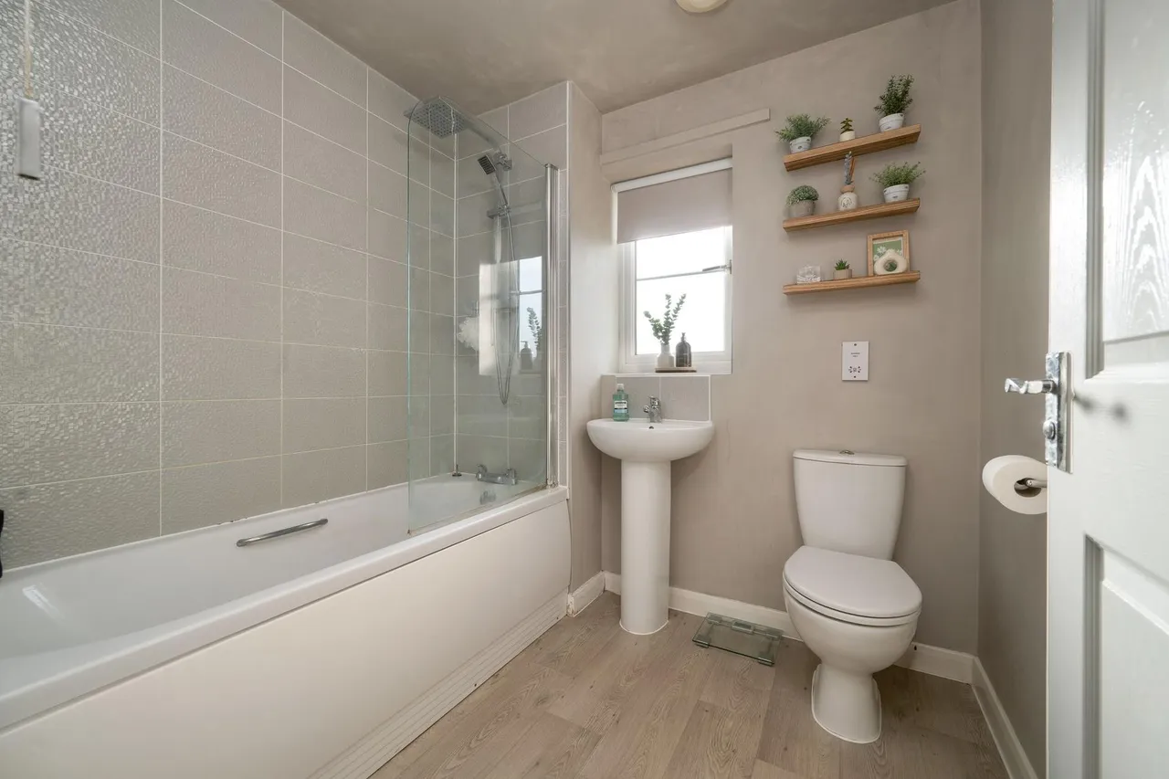 Dovecote Place, Empingham, LE15, photo 9