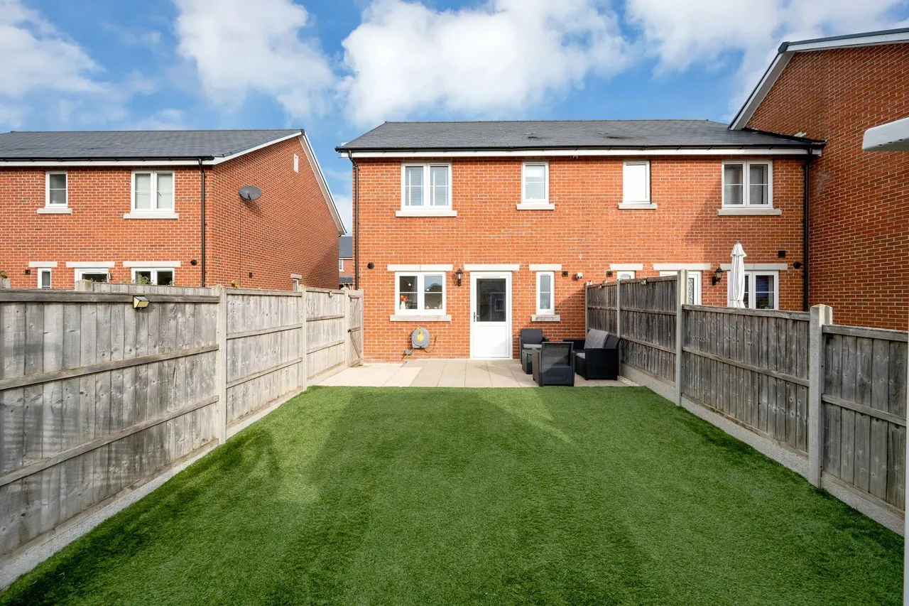Dovecote Place, Empingham, LE15, photo 10