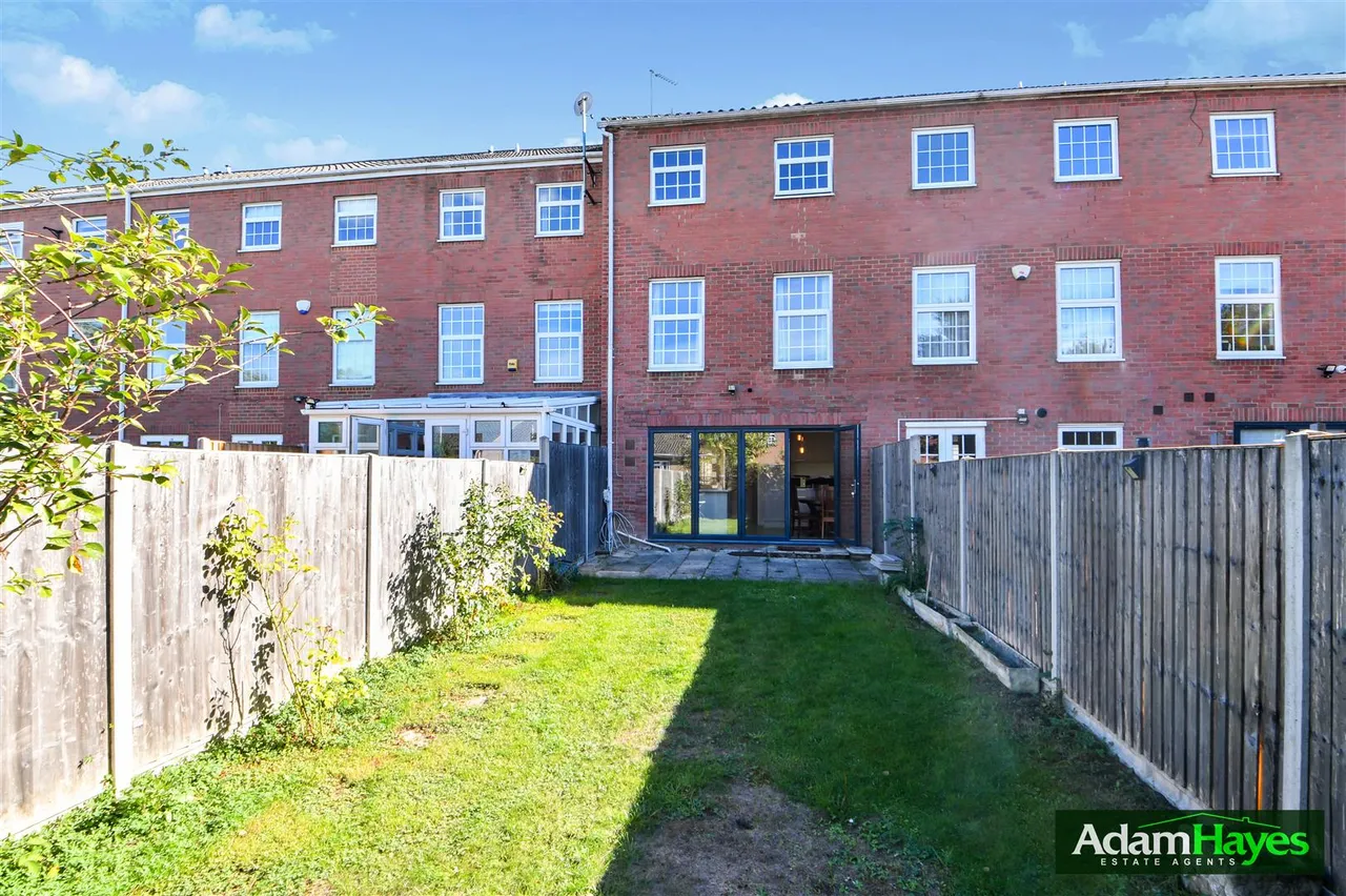 Holden Road, North Finchley, N12, photo 16