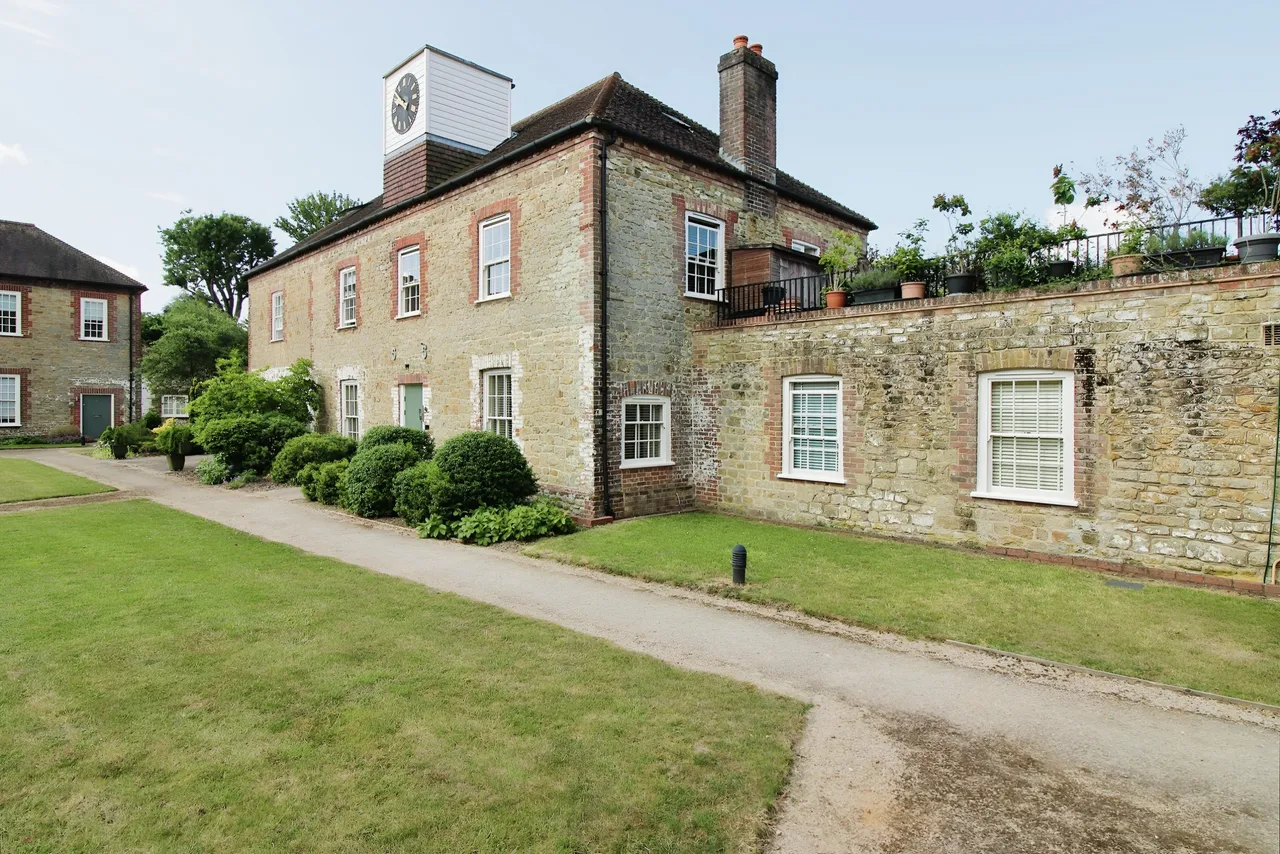 Dodsley Lane, Easebourne, GU29, photo 5