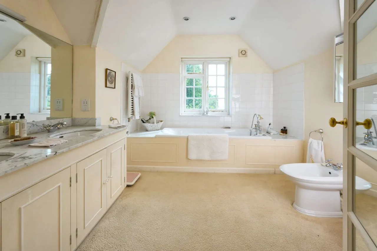 Pusey, Faringdon, Oxfordshire, SN7 8QG, photo 9