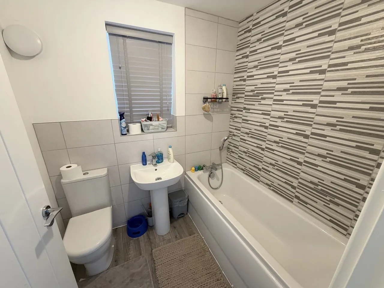 Oaklands Close, Keighley, BD20, photo 13