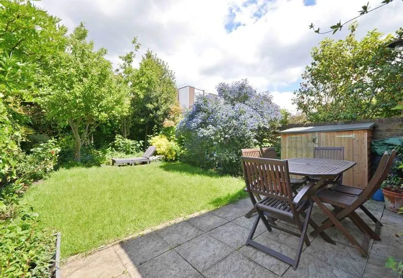 Flat 1, 16 Plympton Road, London, photo 4