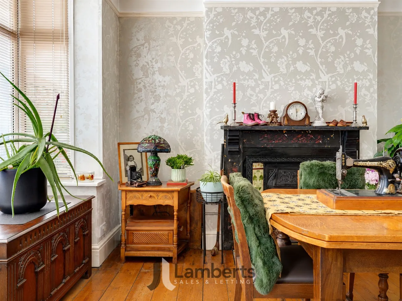 28 Birmingham Road, Studley, photo 12