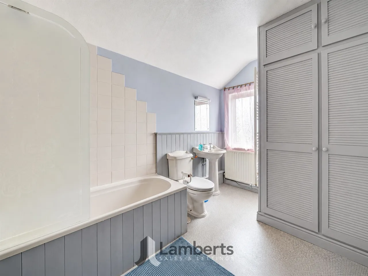 28 Birmingham Road, Studley, photo 19