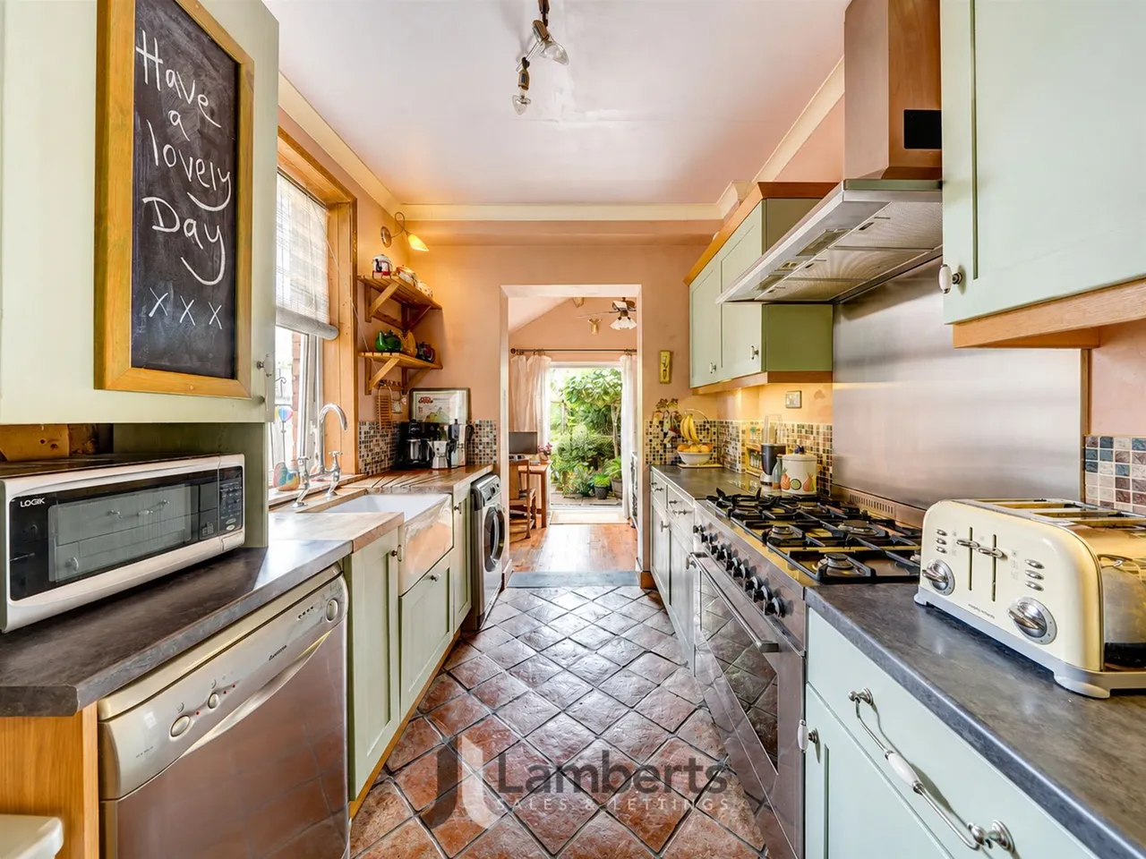 28 Birmingham Road, Studley, photo 4