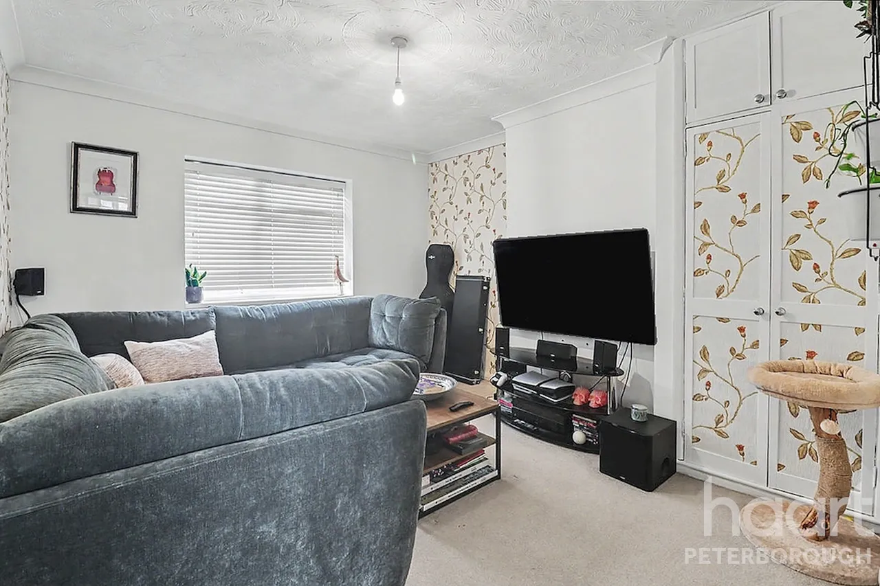 Cherrytree Grove, Peterborough, PE1, photo 2