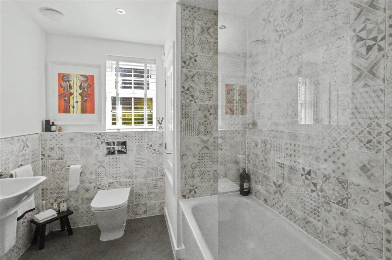 Ezart Avenue, Wetherby, LS22, photo 8