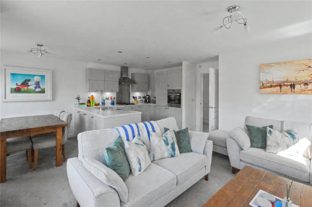 2 bed flat for sale, Ezart Avenue, Wetherby, LS22