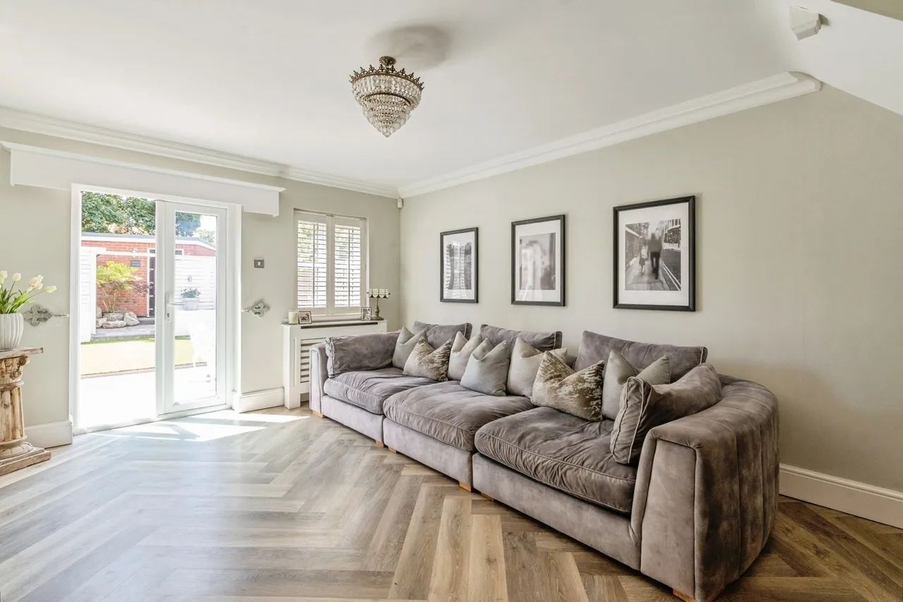 Bramble Tye, Laindon, Basildon, Essex, SS15, photo 6