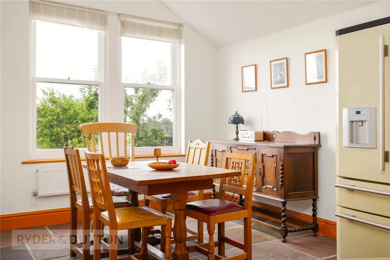 Stockport Road, Lydgate, OL4, photo 12