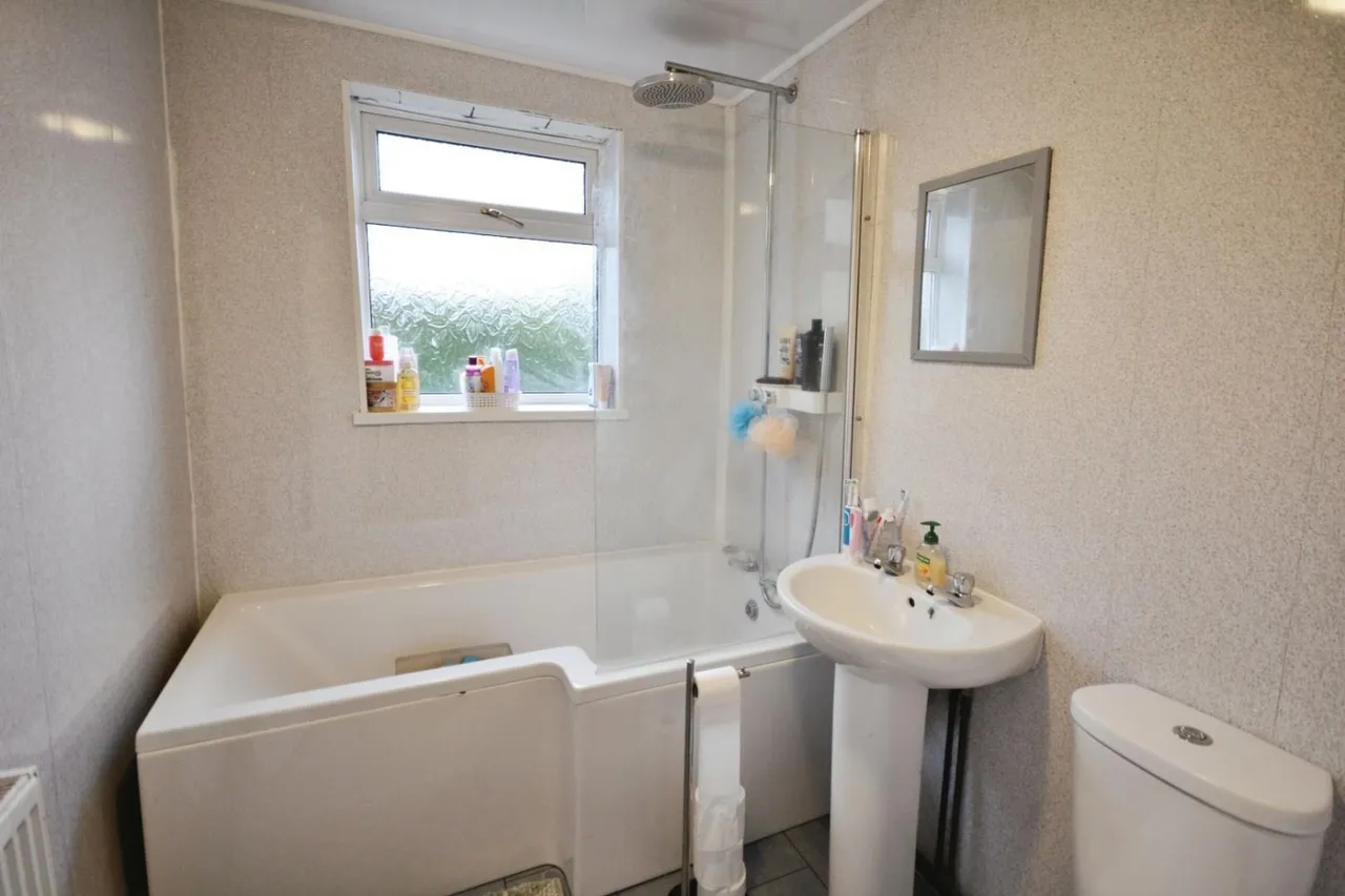 Collingwood Street, Coundon, DL14, photo 9