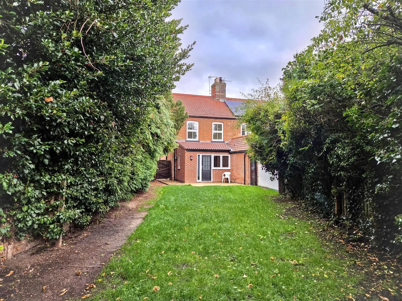 Yaxleys Lane, Aylsham, NR11, photo 9