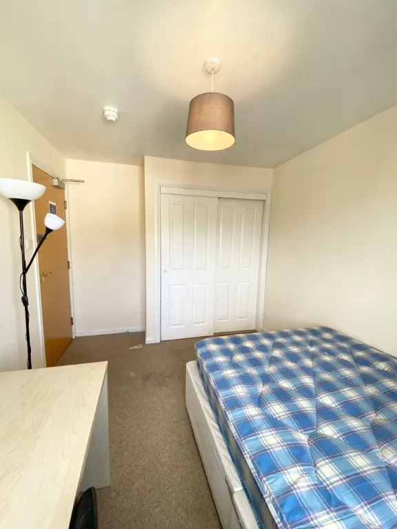 Larch Street, West End, DD1, photo 5