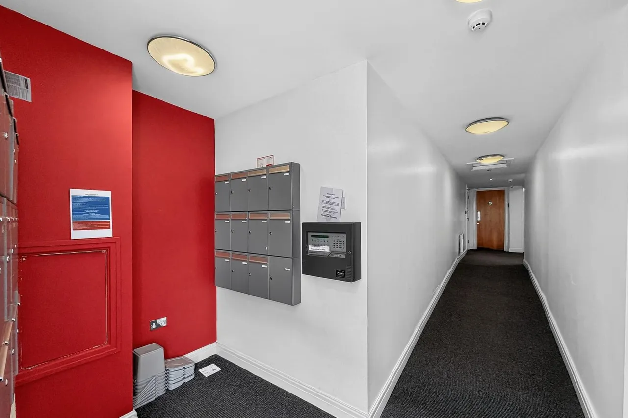 11 Kingsway, Altrincham, Cheshire WA14 1PS, photo 14