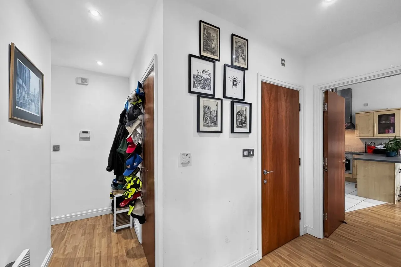 11 Kingsway, Altrincham, Cheshire WA14 1PS, photo 11