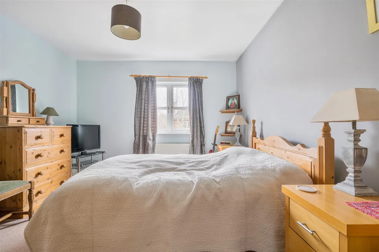 Teasel Close, Devizes, SN10, photo 5