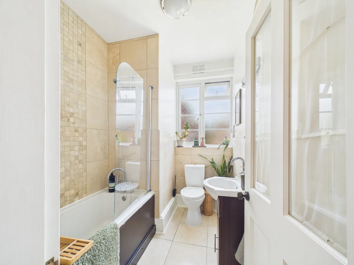 Knighton Park Road, Stoneygate, LE2, photo 7