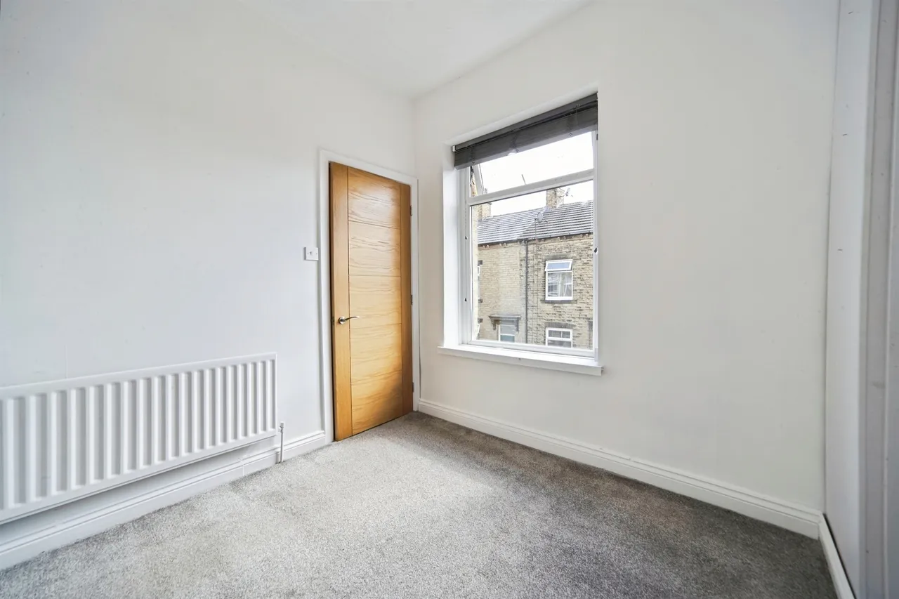 West Grove Street, Stanningley, LS28, photo 12