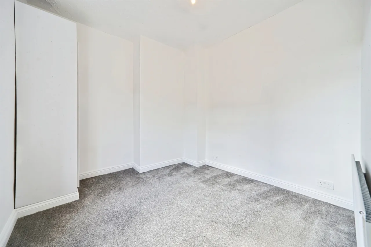 West Grove Street, Stanningley, LS28, photo 11