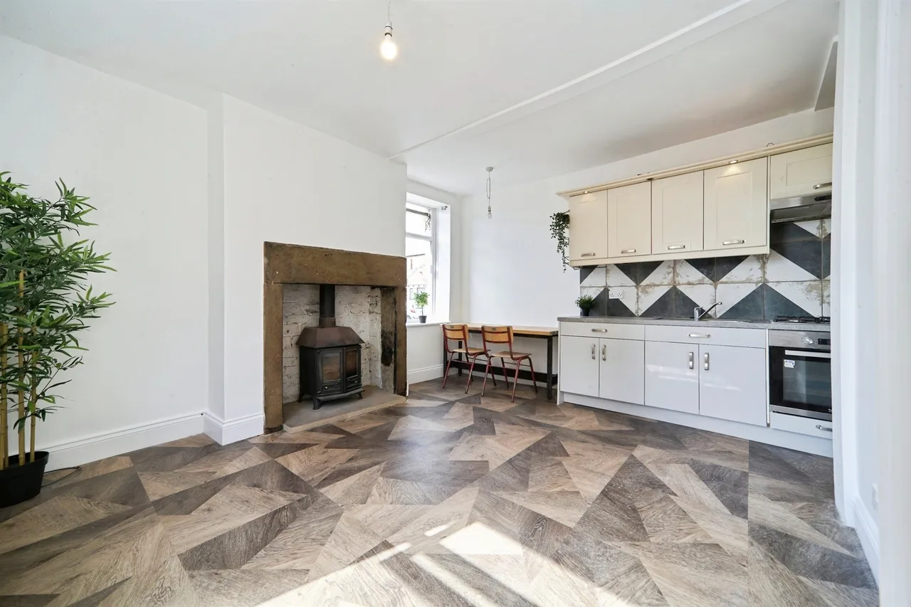 West Grove Street, Stanningley, LS28, photo 4