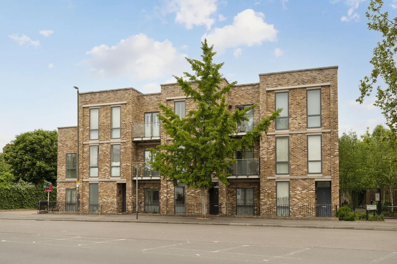 Bushey Road, Wimbledon Chase, SW20, photo 12