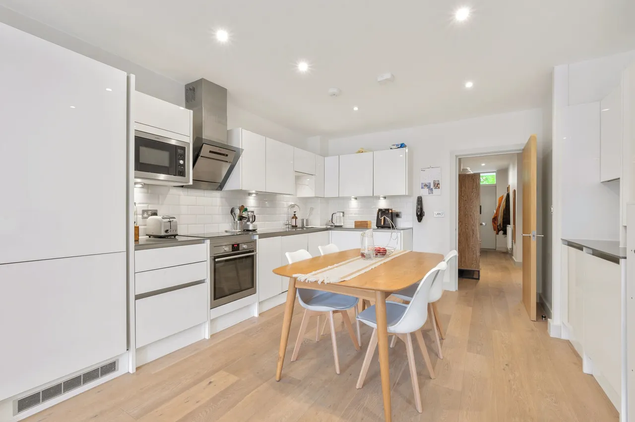 Bushey Road, Wimbledon Chase, SW20, photo 7