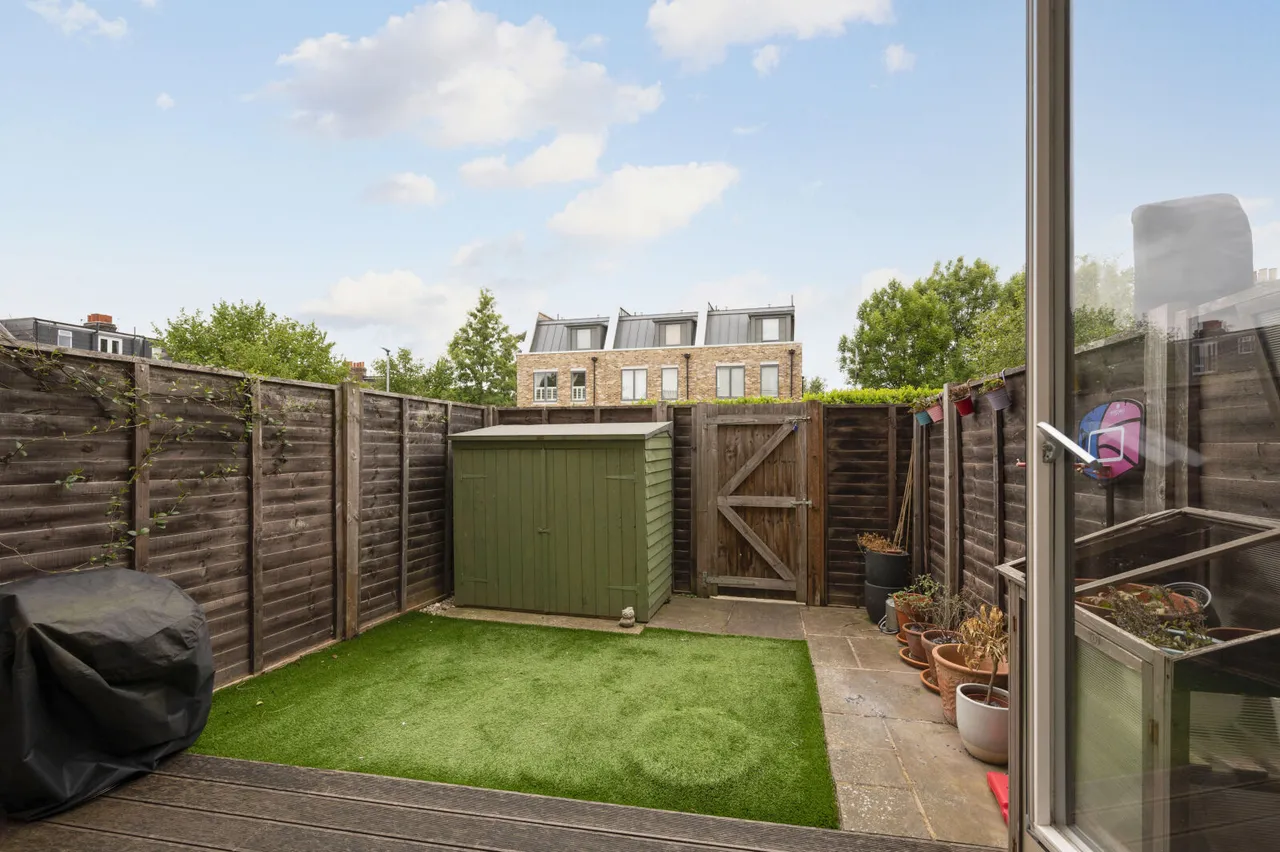 Bushey Road, Wimbledon Chase, SW20, photo 4
