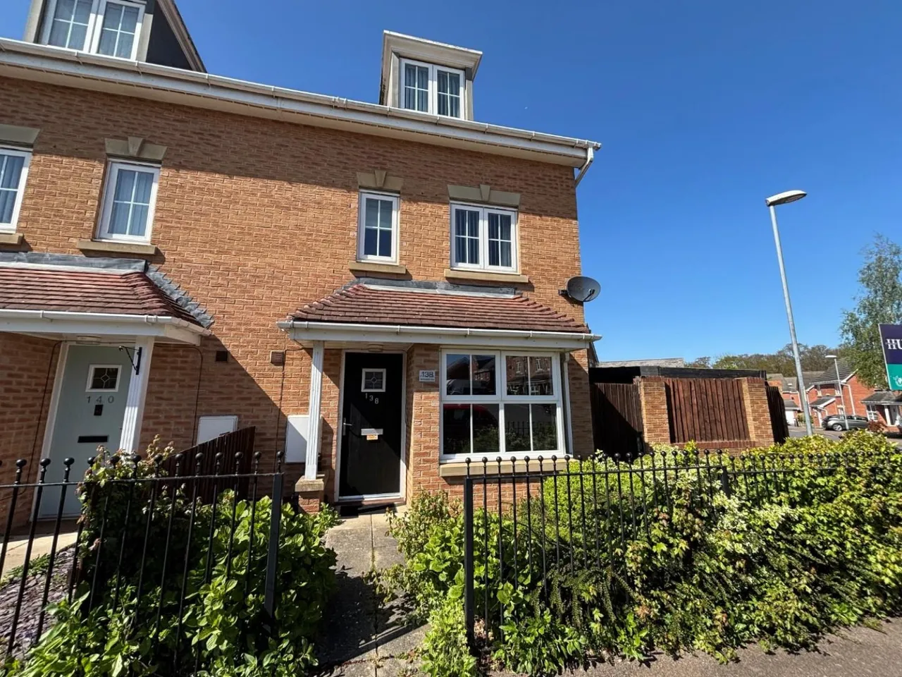 4 bed house for sale — Sunningdale Way, Gainsborough, DN21 1JE