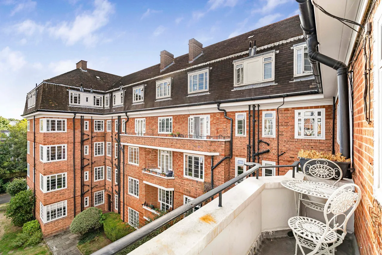 Sutton Court Road, London, W4, photo 5
