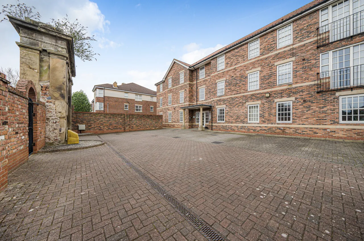 Figham Road, Beverley, HU17, photo 13
