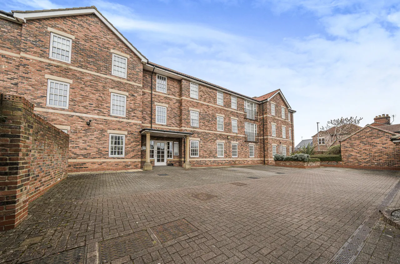 Figham Road, Beverley, HU17, photo 11
