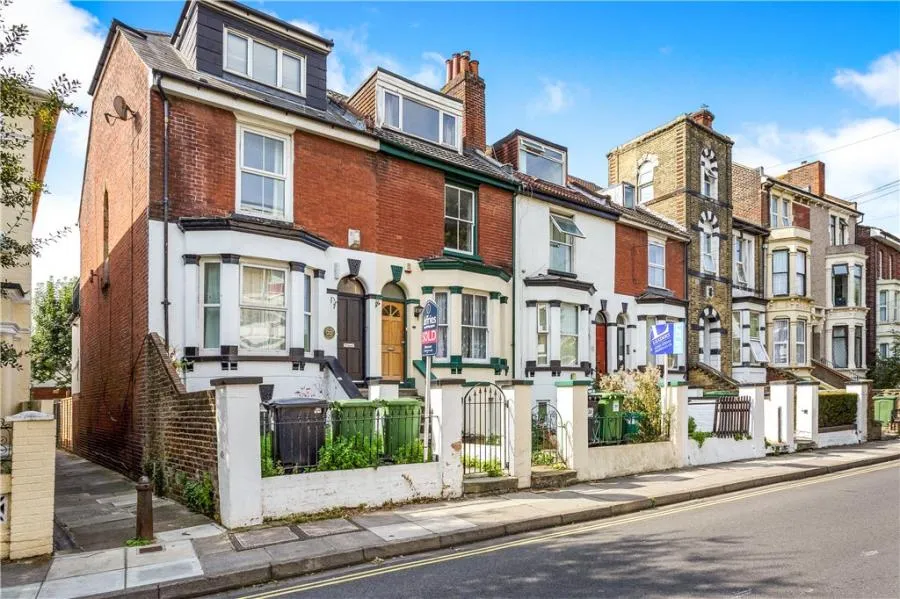 6 bed house for sale, Cottage Grove, Southsea, PO5
