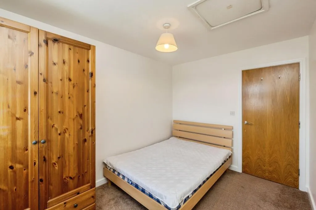 Holywell Drive, Warrington, WA1, photo 8