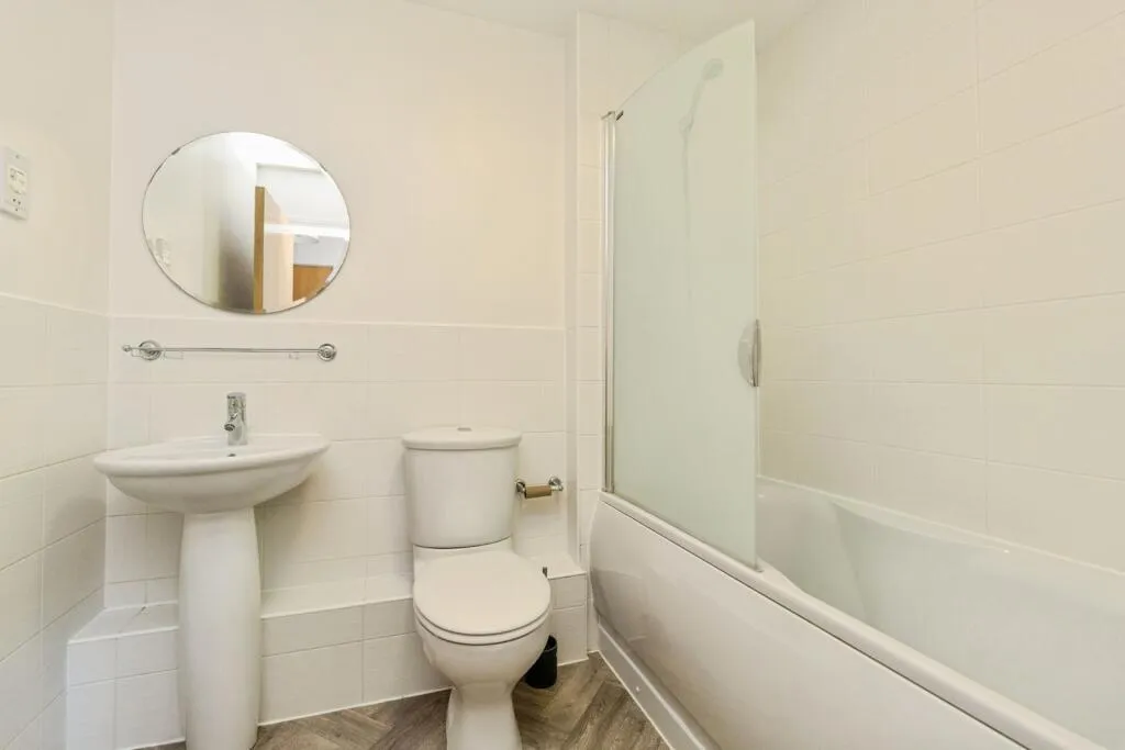 Holywell Drive, Warrington, WA1, photo 9