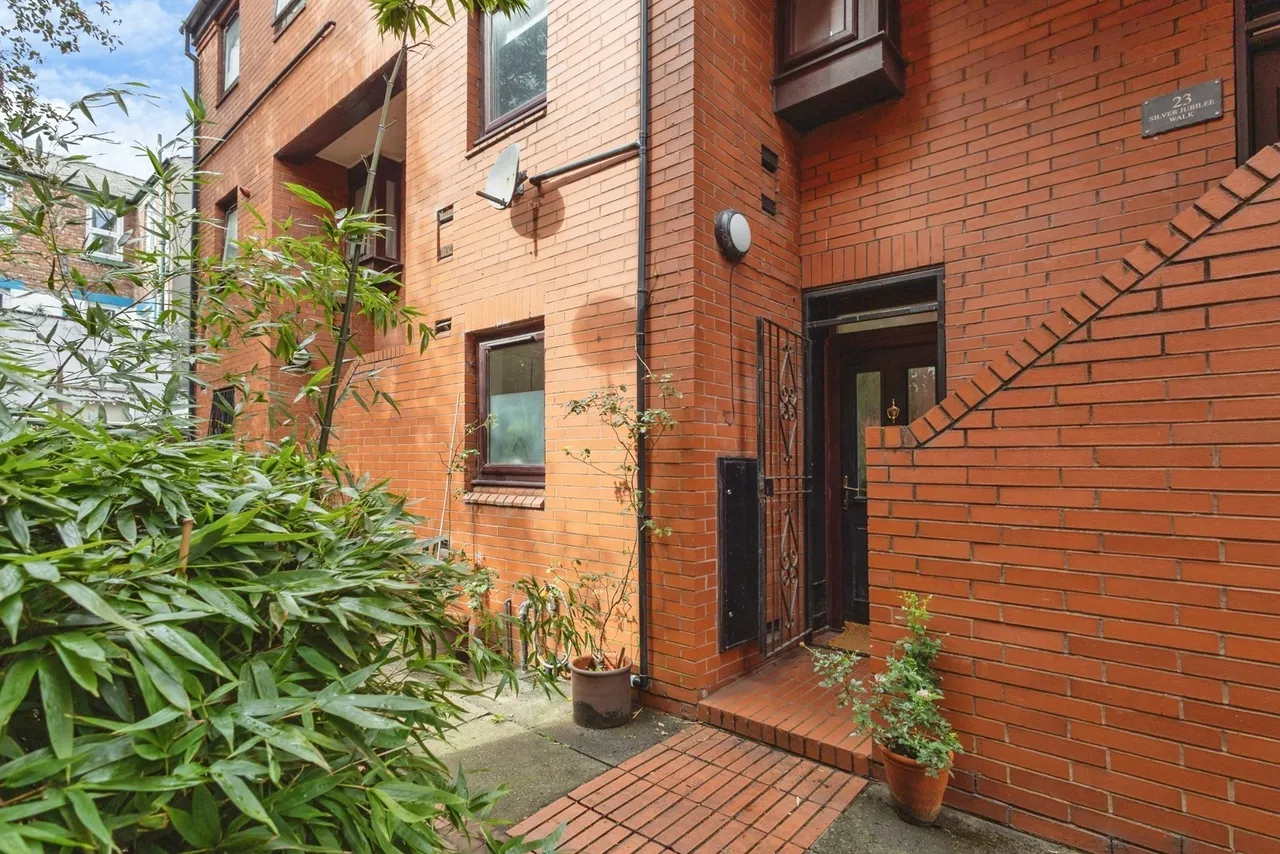 Silver Jubilee Walk, The Northern Quarter, Manchester, M4, photo 11