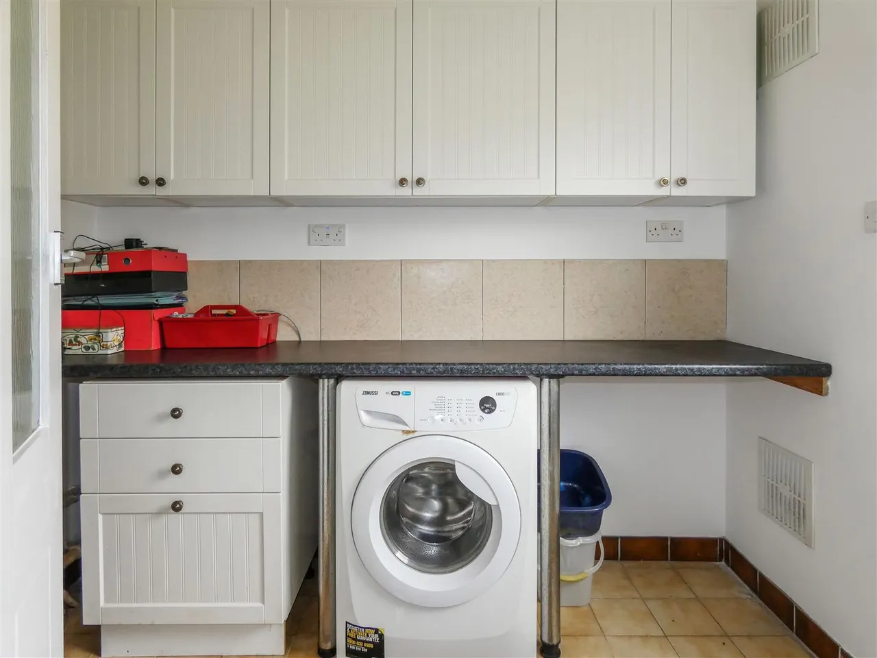 Walders Road, Rustington, photo 10