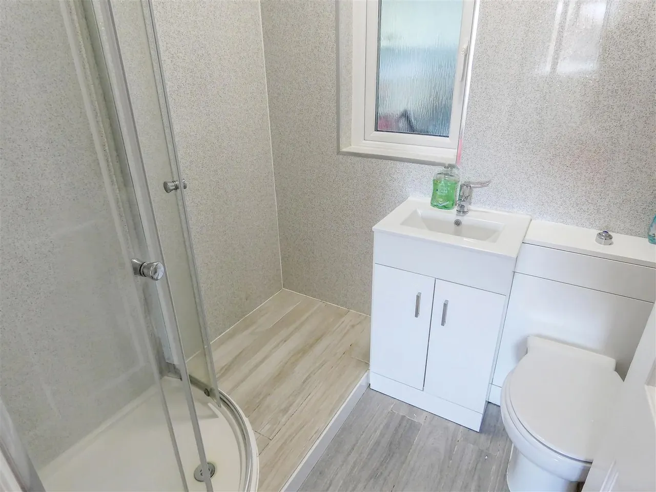 Walders Road, Rustington, photo 12