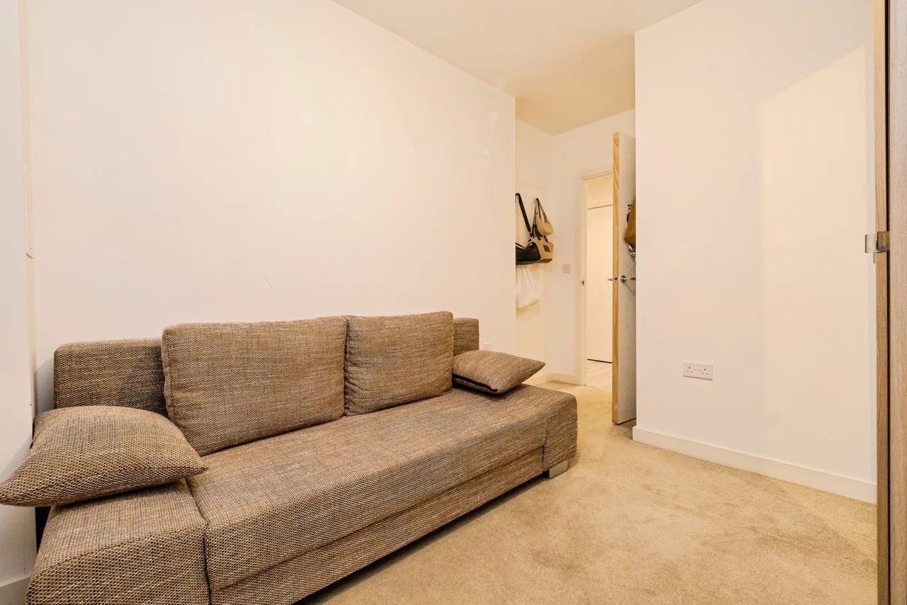 Thunderer Street, London, E13, photo 12