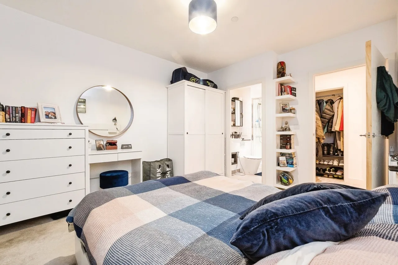 Thunderer Street, London, E13, photo 9