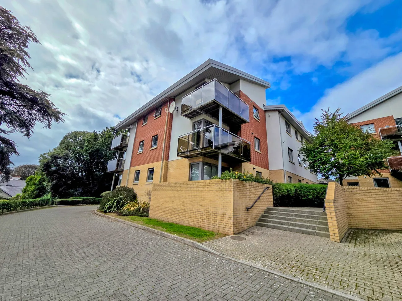 Acorn Gardens, Plympton, photo 13