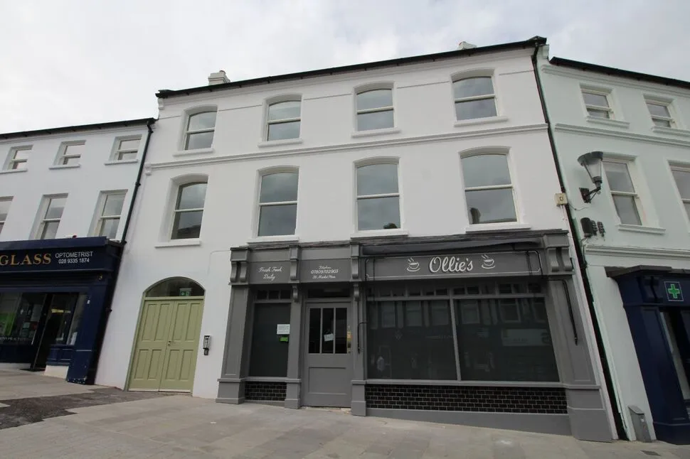 1 bed flat to rent, Market Place, Carrickfergus, BT38