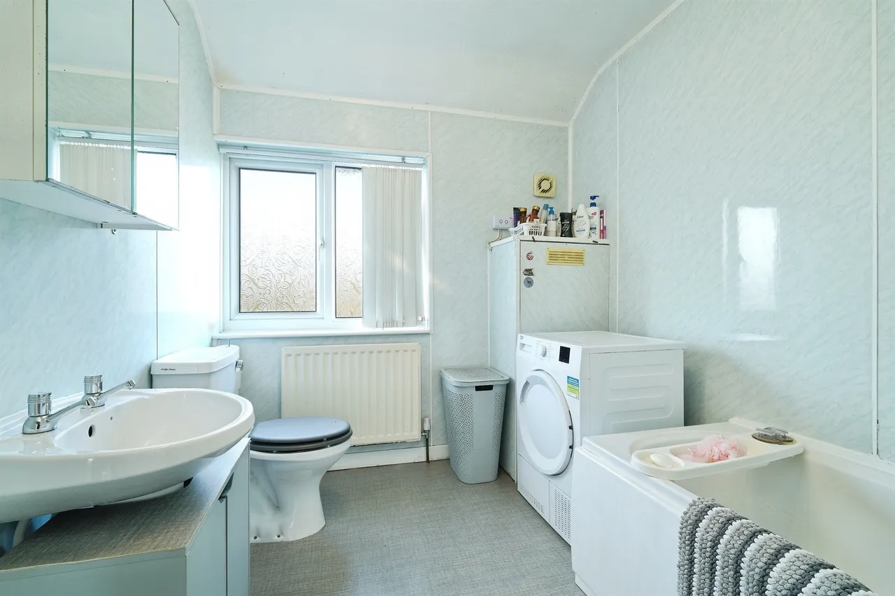 Circular Road, Birmingham, B27, photo 10